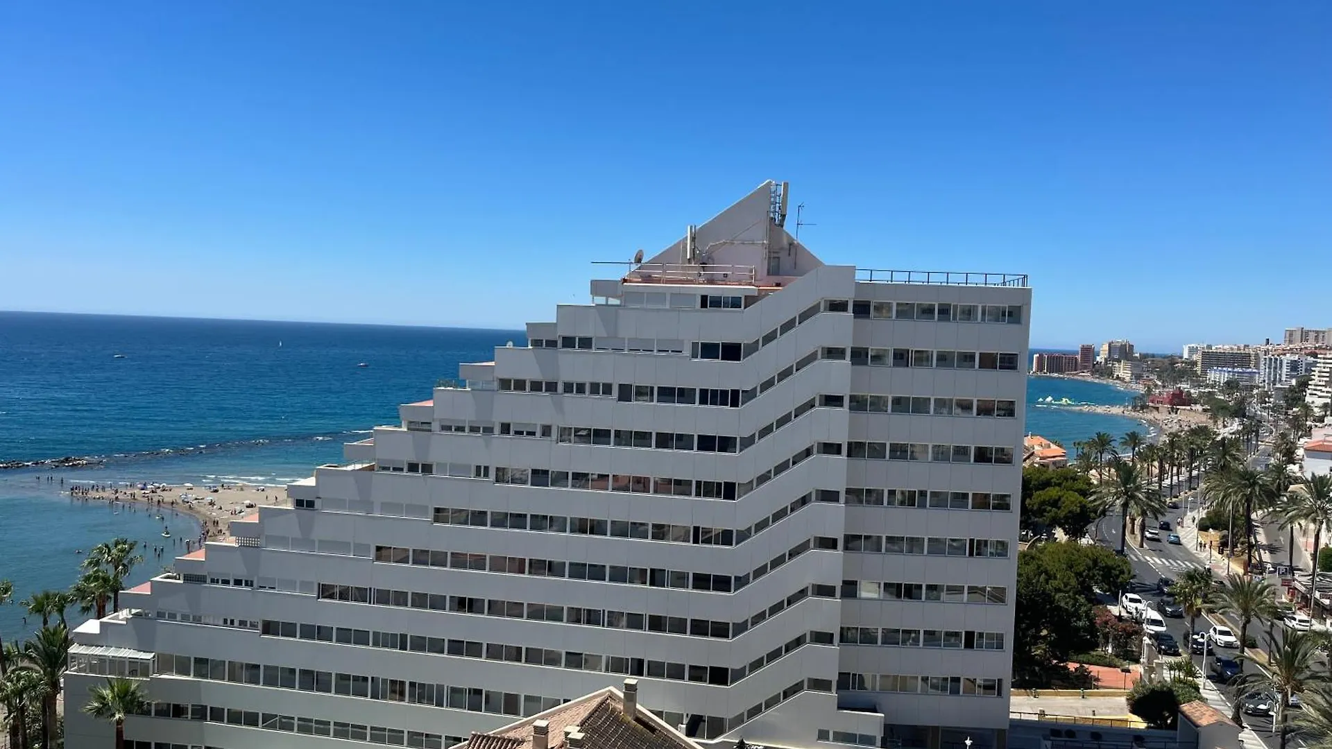 Luxury Frontline Beach Apartment With Sea View Benalmadena